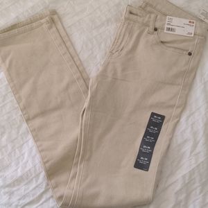 NEW Uniqlo Skinny Fit Straight Jean 28x34 NATURAL